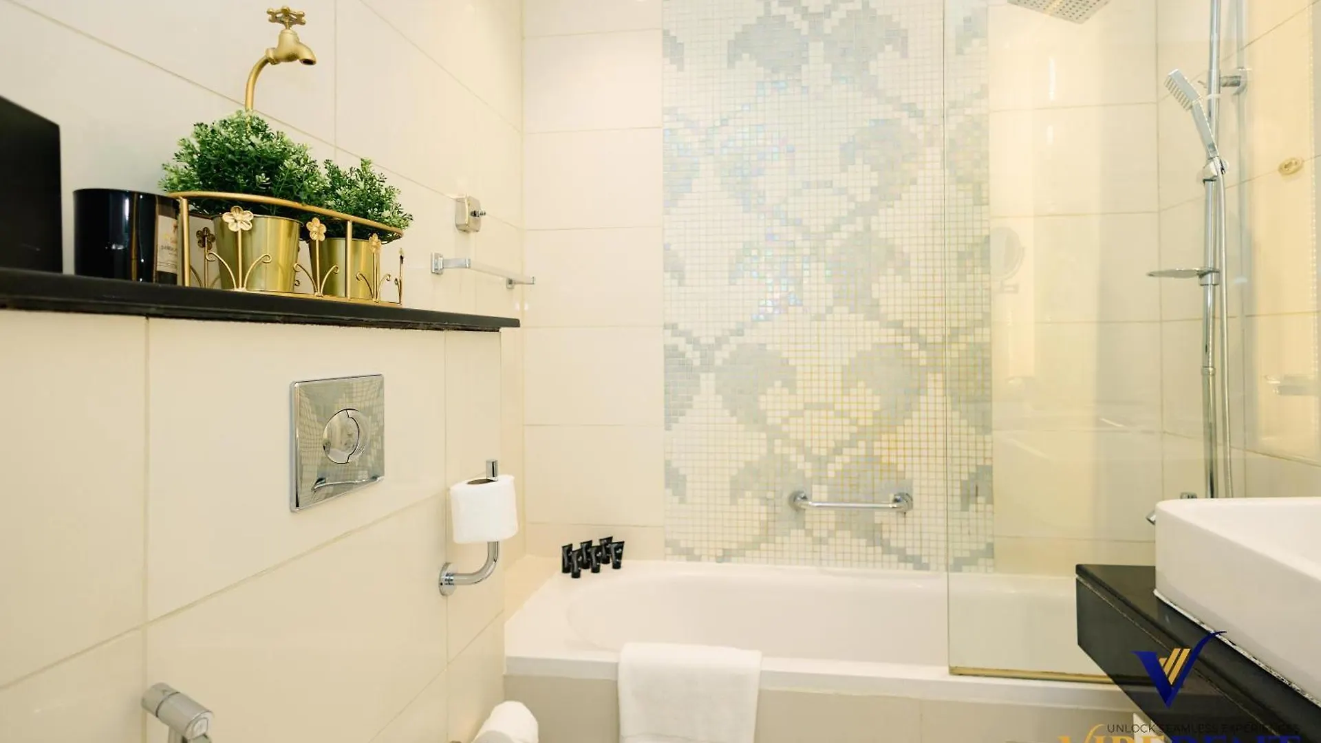Elegant Studio Getaway, Central Business Bay, Dubai United Arab Emirates